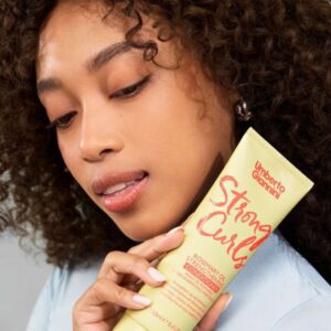 Umberto Giannini Strong Curls Rosemary Oil Strengthening Conditioner